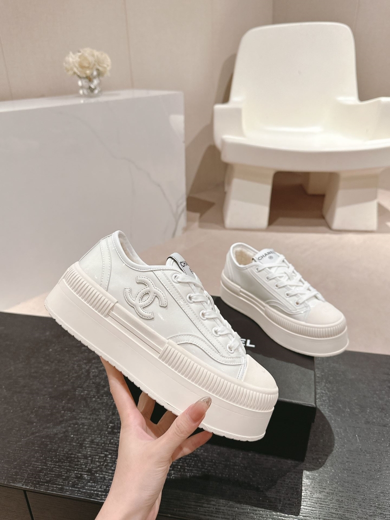 Ch**el sport shoes